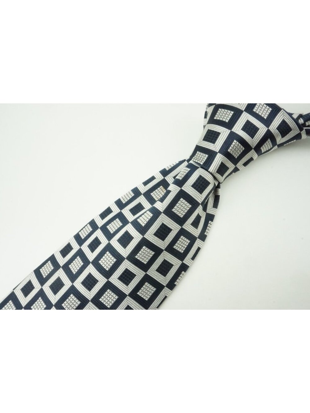 Etro Milano Ivory White Navy Blue Geometric Block 100% Silk Tie